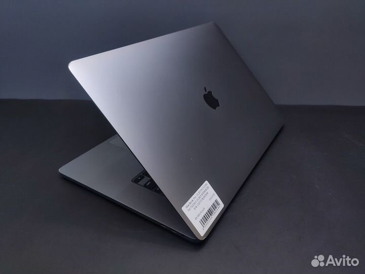 MacBook Pro 16