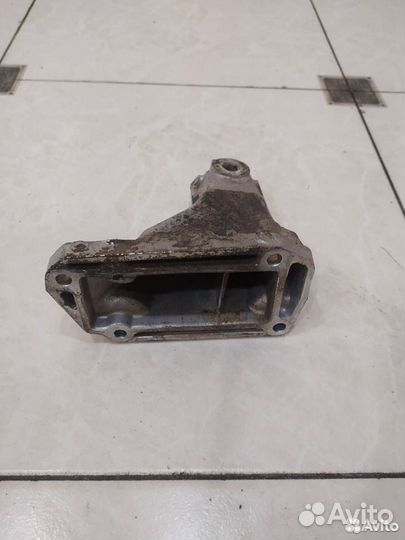 Кронштейн двигателя левый Mercedes-Benz W163