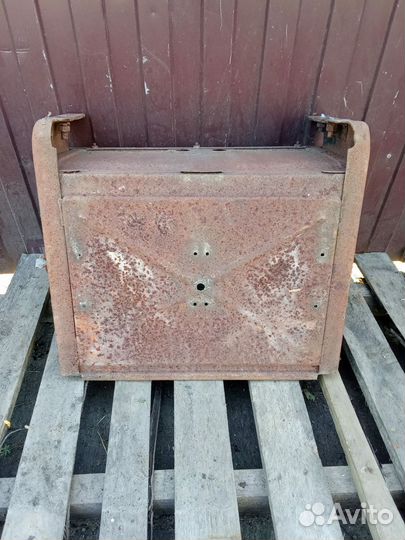 Аккумуляторный ящик ЗИЛ бычок