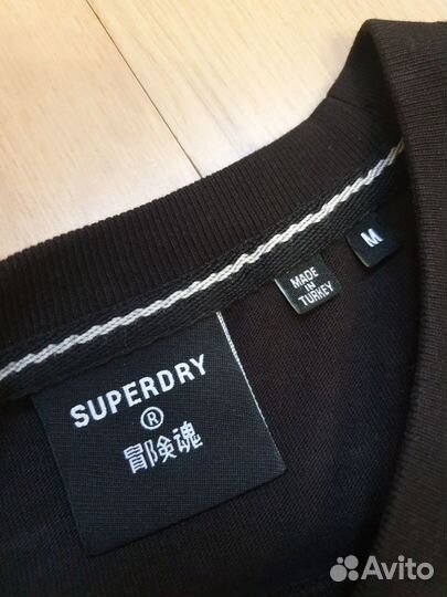 Футболка superdry M