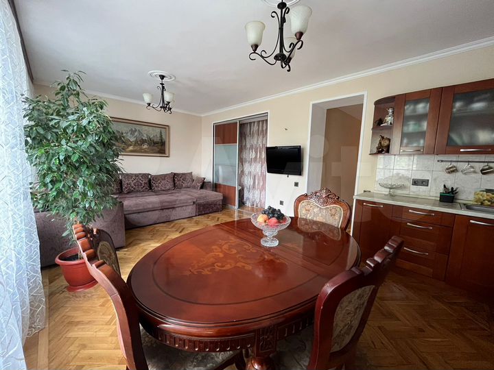 4-к. квартира, 86 м², 4/5 эт.