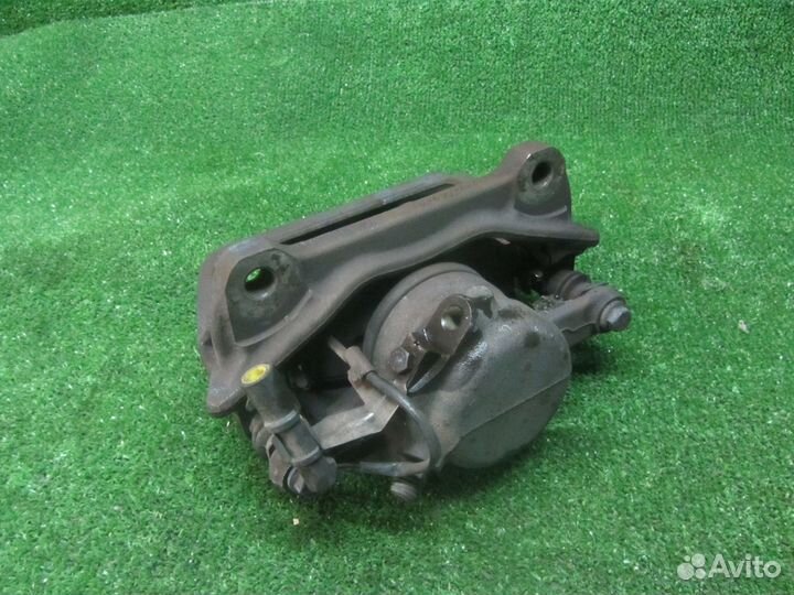 Суппорт Lancia Thesis передний правый