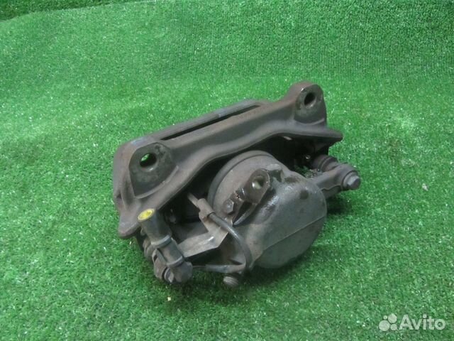 Суппорт Lancia Thesis передний правый