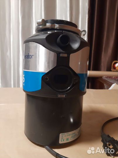 Измельчитель бытовых отходов