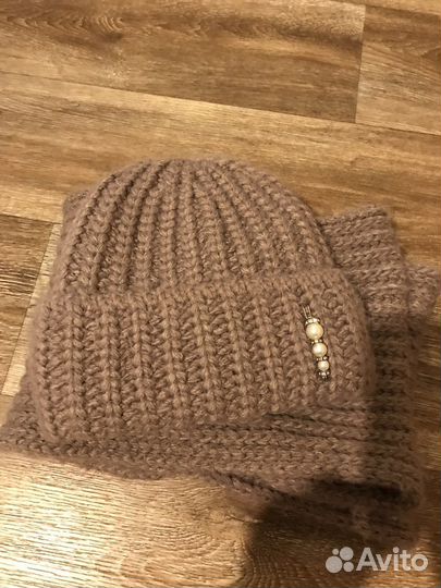 Шапка с шарфом для девочки новая