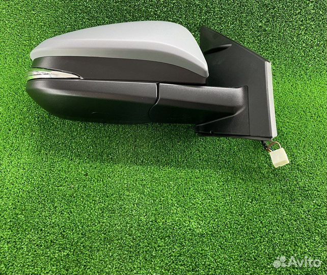 Зеркало правое Toyota Rav4 13-19