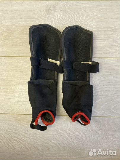 Щитки футбольные с голеностопом (L) Mitre