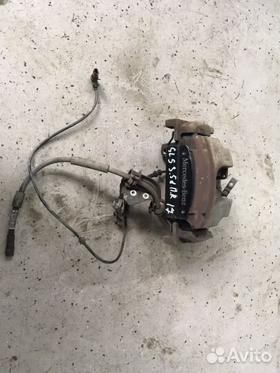 Тормозной суппорт передний правый Mercedes GLS 166