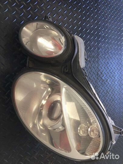 Фара право на Mercedes-Benz E (W211)