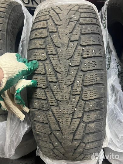Nokian Tyres Hakkapeliitta 7 SUV 235/60 R18 107T
