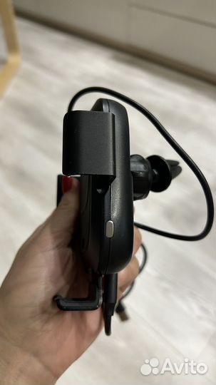 Автомобильный держатель с зарядкой Baseus