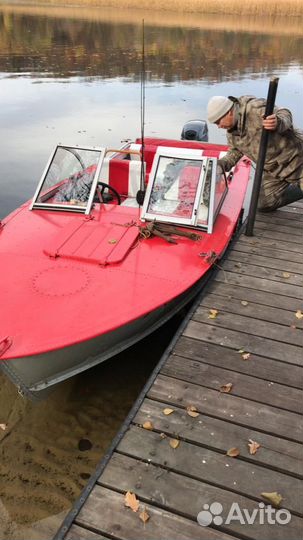 Моторная лодка Прогресс-2