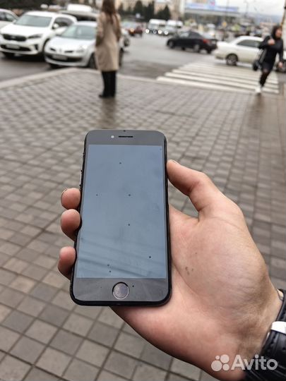 iPhone 8, 64 ГБ