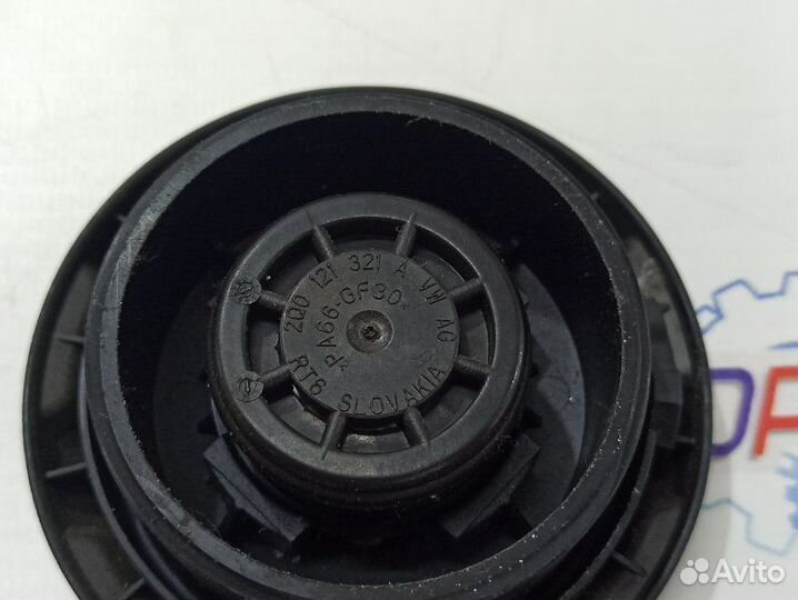 Крышка расширительного бачка Volkswagen Tiguan