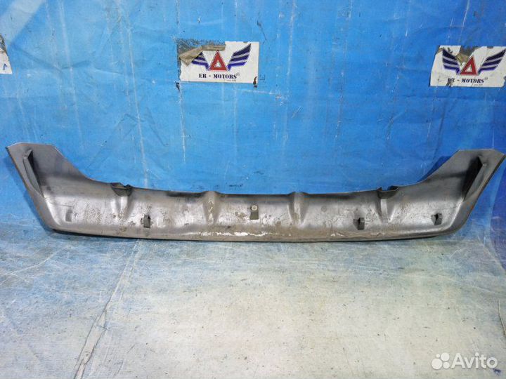 Спойлер бампера задний Mitsubishi Pajero Sport