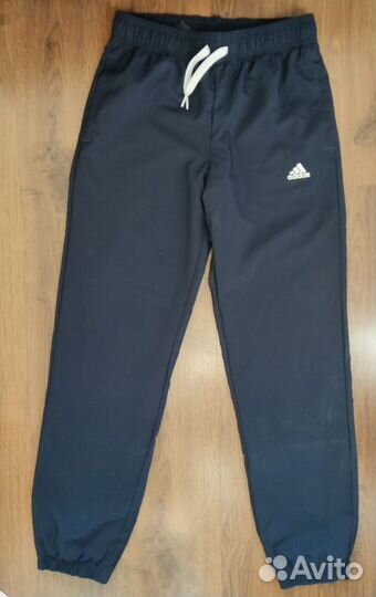 Спортивные штаны adidas 152