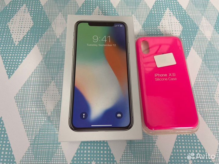 iPhone X, 256 ГБ
