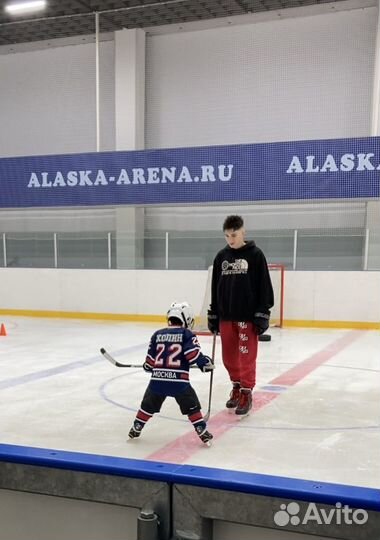 Тренер по хоккею