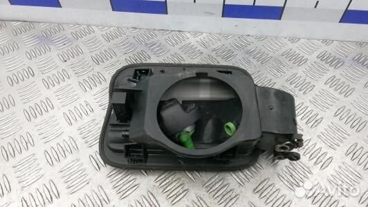 Лючок бака BMW 7 F01 (70F09IC01)