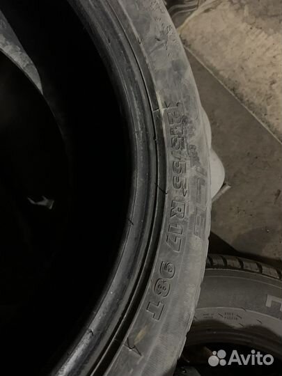 Tigar Ice 215/55 R17