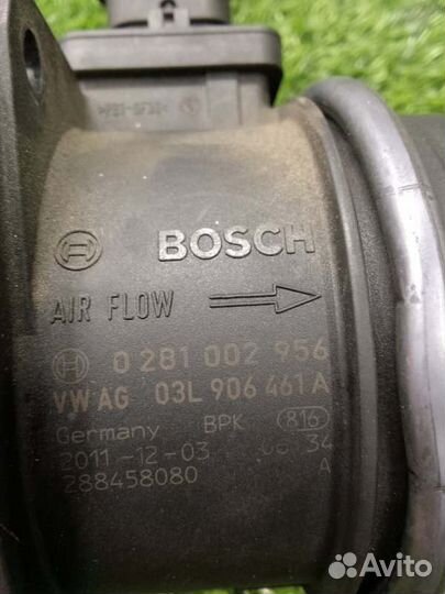 Датчик массового расхода воздуха Volkswagen Passat