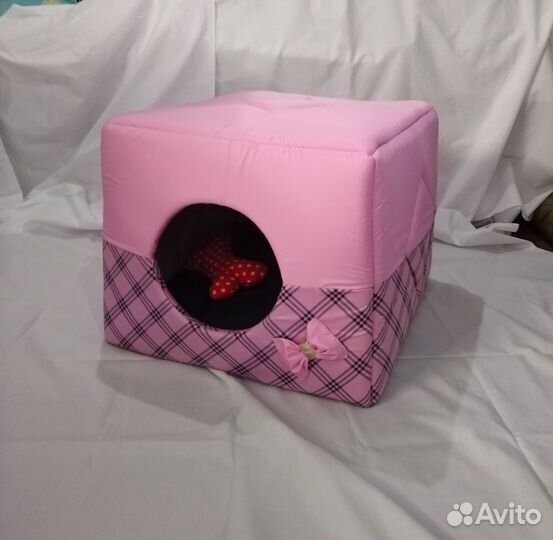 Лежанки, домики для животных, собак,кошек