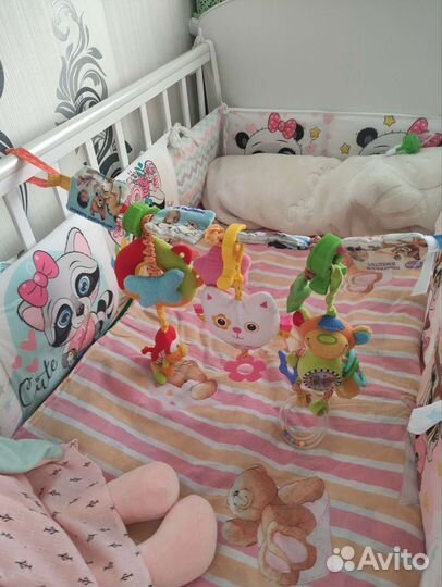 Подвеска на кроватку