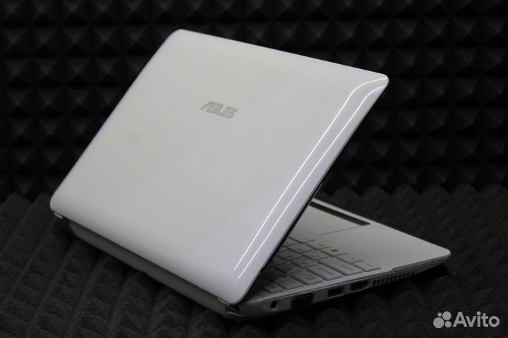 Белый Asus для работы