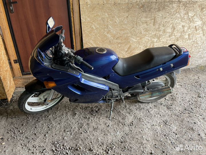 Продам Kawasaki ZZR 250
