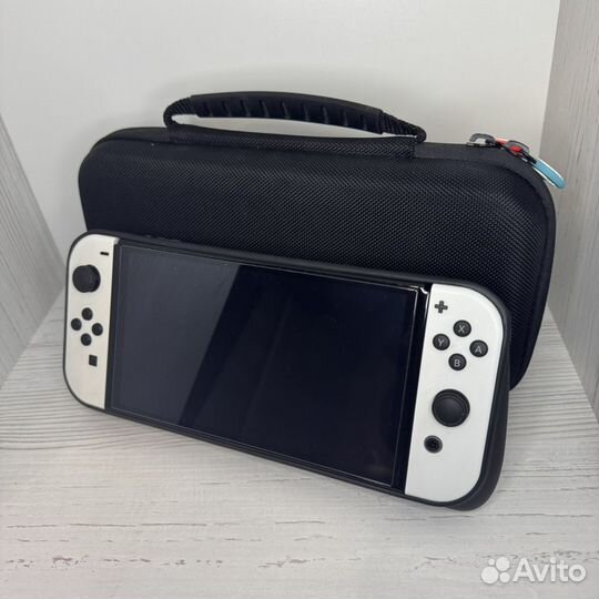 Nintendo Switch oled 128gb + чехол и сумка