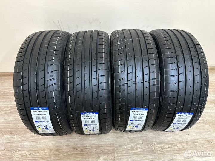 Triangle EffeXSport TH202 225/45 R19 99Y