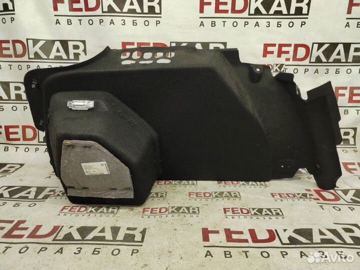 Обшивка багажника правая Volkswagen Passat B7 CDA