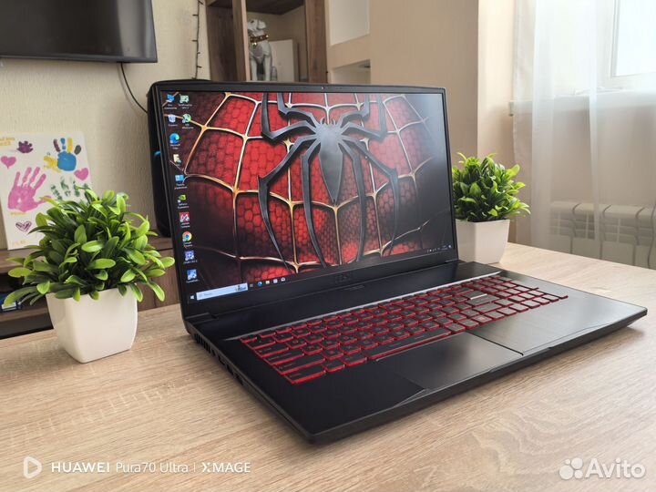 Мощный ноутбук MSI 17.3 / RTX 3050