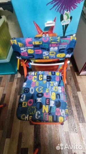 Продам стол и стул детские