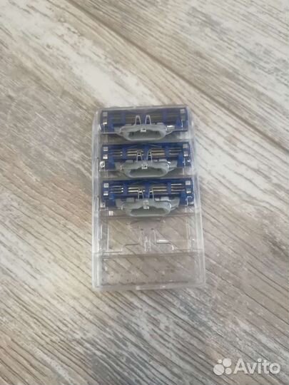 Три кассеты для Gillette Mach 3