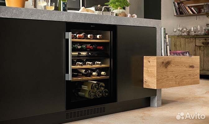 Винный шкаф Neff KU9213HG0 (в наличии)