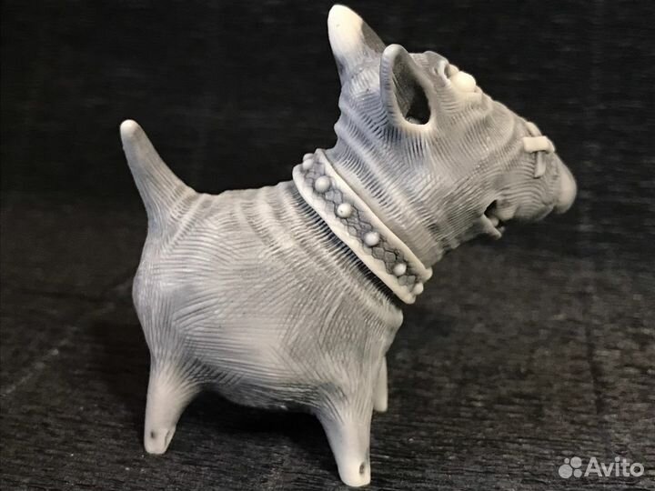 Бультерьер фигурка мраморная крошка шарж М.Бруй