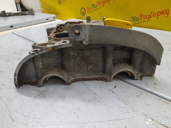 Крышка головки блока цилиндров Renault Megane 2