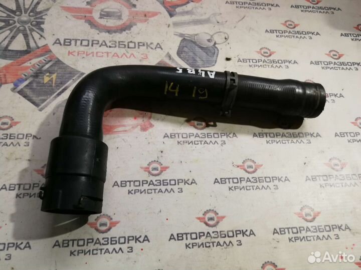 Патрубок радиатора Vw Passat b5 8D0121101K