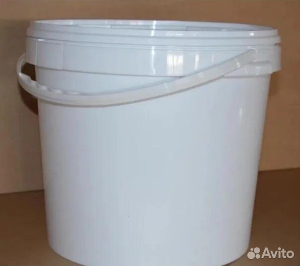 Ведро пластиковое с крышкой 10л бу