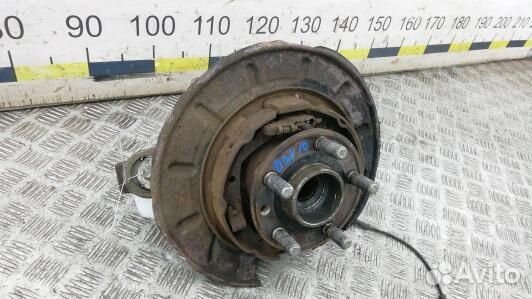 Ступица задняя левая land rover freelander 2 (DSV1