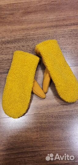 Комплект шапка косынка и варежки женские