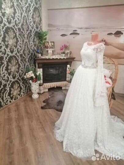 Свадебное платье