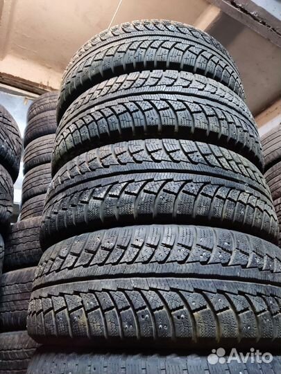 Gislaved Nord Frost 5 235/65 R17