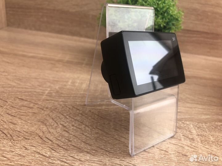 Xiami YI 4K+ Action Camera