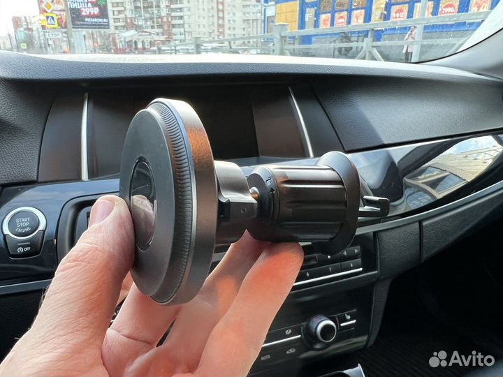 Держатель с крючком в машину Magsafe