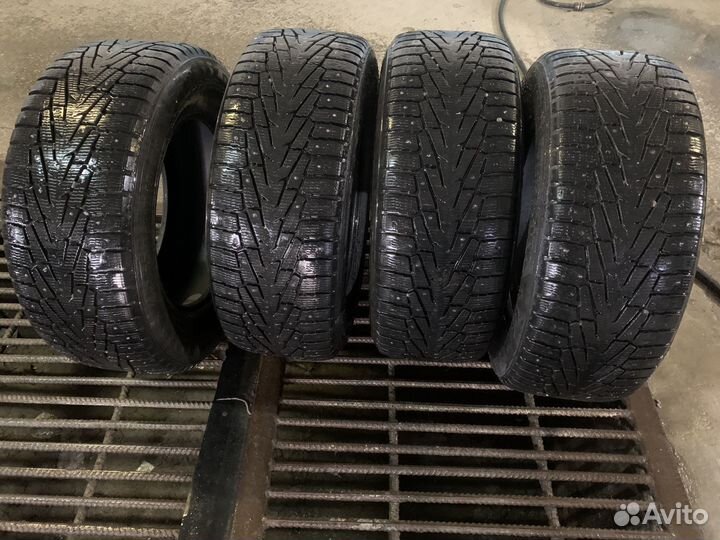 Nokian Tyres Hakkapeliitta 7 285/60 R18 116T