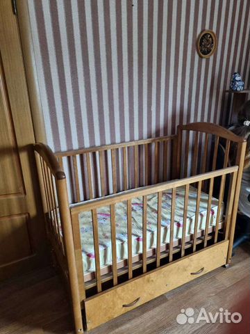 Детская кроватка