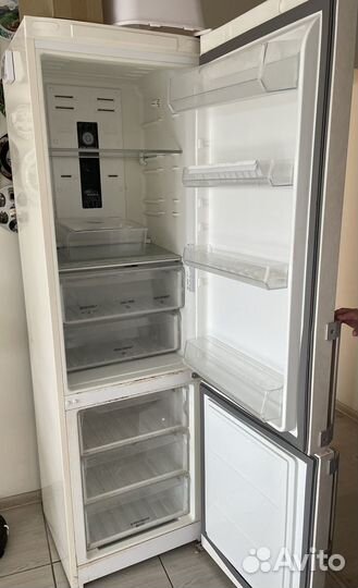 Холодильник hotpoint ariston бу