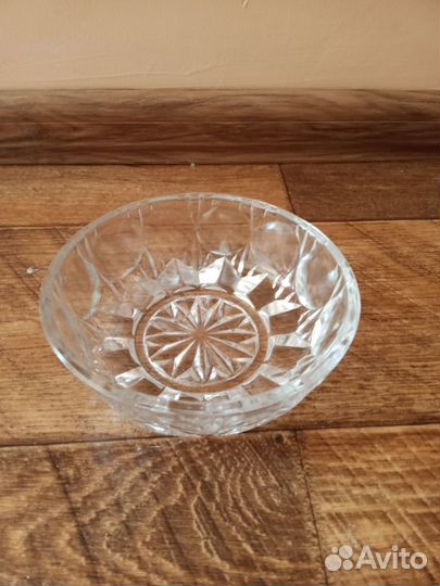 Ваза хрустальная